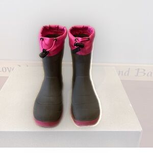 Kamik Snowbuster  Snow boot for Girls Size 12 ( for Winter and Spring)
